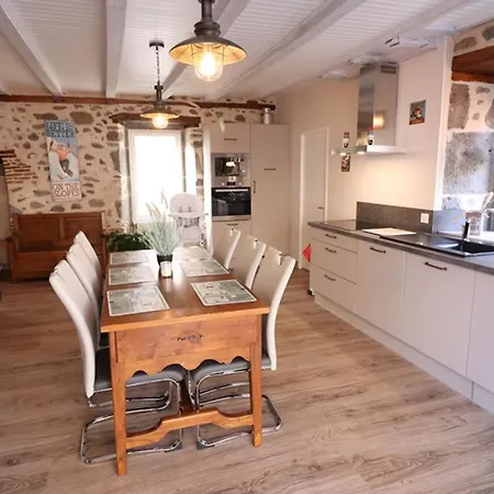 Tatil Evi Charmante Maison Renovee A - 5 Pers, 3 Ch, Terrasse, Cheminee, Wifi, Volcans D'auvergne Proches - Fr-1-742-405 Jussac