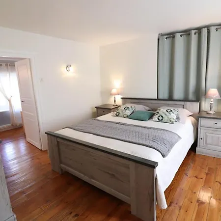 Tatil Evi Charmante Maison Renovee A - 5 Pers, 3 Ch, Terrasse, Cheminee, Wifi, Volcans D'auvergne Proches - Fr-1-742-405 Jussac
